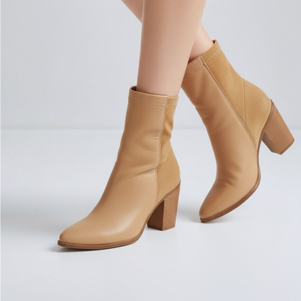 Essex Nude/Tan Leather Booties 4” Block Heel Side Zip | Size 9